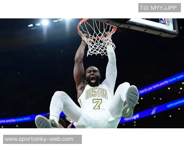 张佳玮分析杰伦布朗东部表现如SGA般稳定且得分能力持续提升